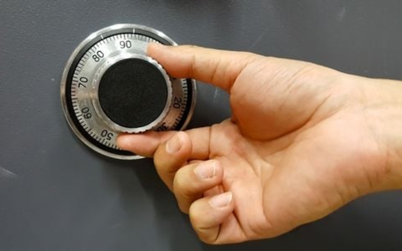 Lưu ý khi mở khóa két sắt 3 số