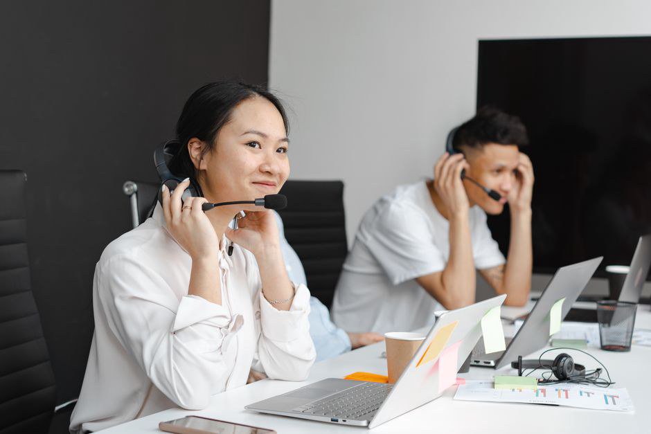 AI agent cho doanh nghiệp nhỏ: chốt đơn ngoài giờ